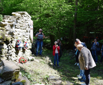 9.5.2024 Spomienka pri pamätníku na Počúvalskom mlyne.