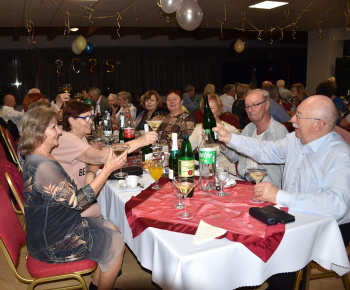 31.12.2024 Silvestrovská zábava. 31.12.2024 Silvestrovská zábava.