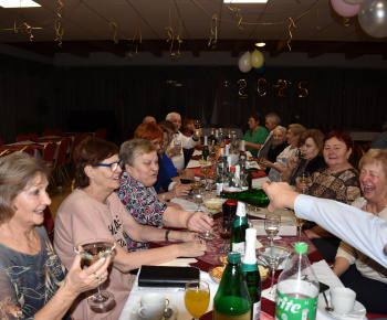 31.12.2024 Silvestrovská zábava. 31.12.2024 Silvestrovská zábava.