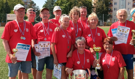 13.-14.8. CŠH v Brezne. Družstvo BBSK opäť zlaté 14.8.2025 so ziskom 45 bodov na celoslovenských športových hrách JDS v Brezne. Vďaka za perfektné výkony, gratulujeme víťazom a podrobnosti prinesieme v nasledujúcich článkoch. 13.-14.8. CŠH v Brezne. Družstvo BBSK opäť zlaté 14.8.2025 so ziskom 45 bodov na celoslovenských športových hrách JDS v Brezne. Vďaka za perfektné výkony, gratulujeme víťazom a podrobnosti prinesieme v nasledujúcich článkoch.