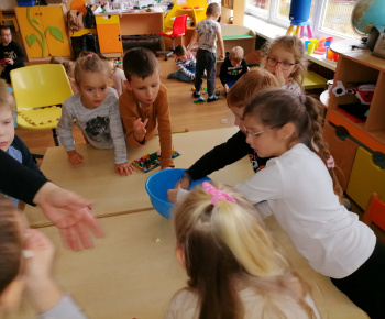 19.11.22025 Vianočné ozdoby v MŠ 1.Mája